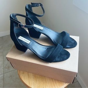 Steve Madden Irene Black Suede Heel Sandal Size 9.5